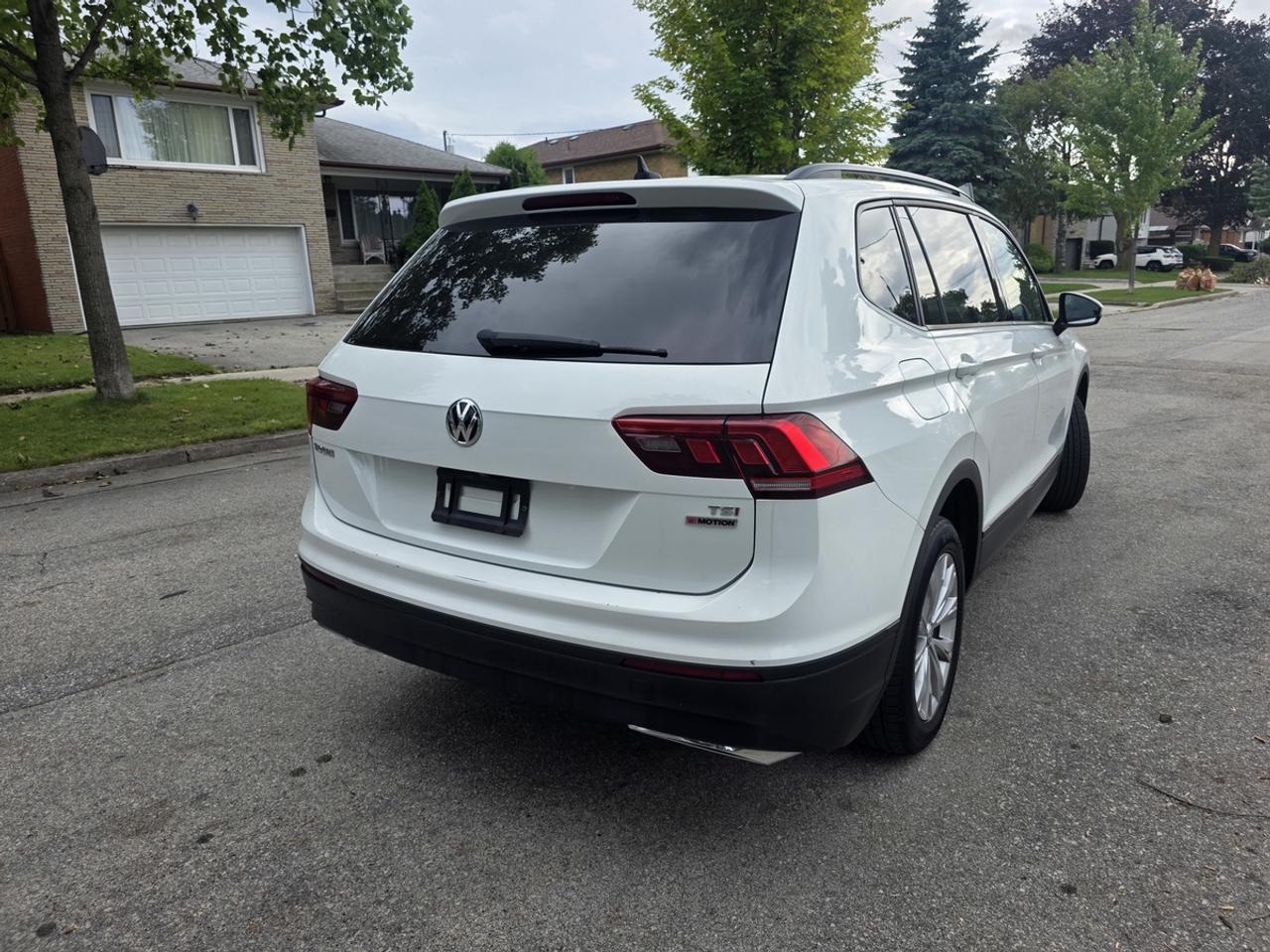 2018 Volkswagen Tiguan S Photo