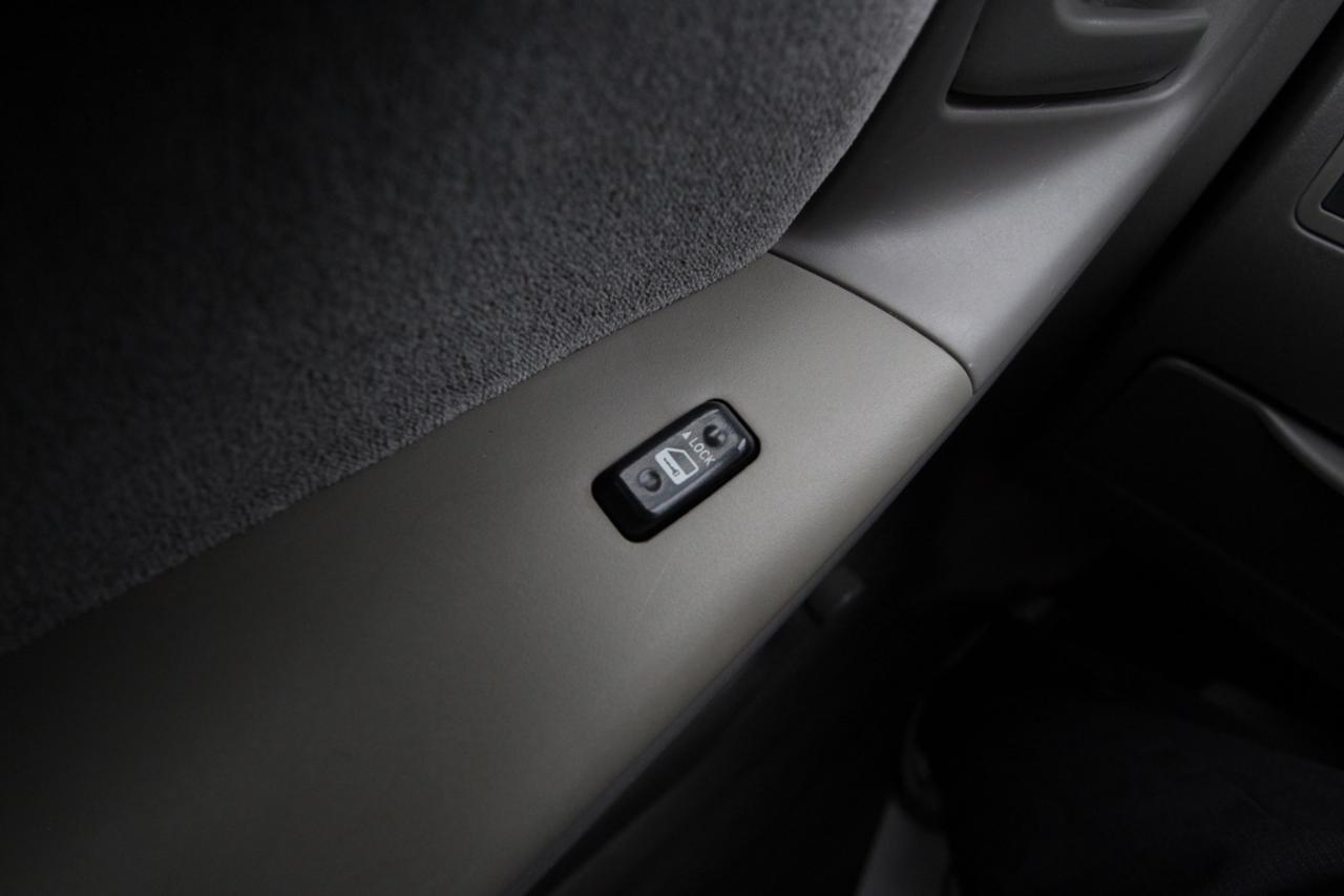 2008 Toyota Corolla CE - NO ACCIDENTS CLEAN VEHICLE! Photo