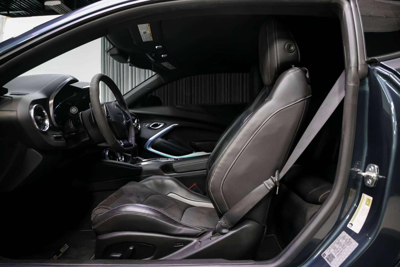 2019 Chevrolet Camaro SS 2SS 1LE V8 455HP MANUAL  NOACCIDENT LOADED Photo
