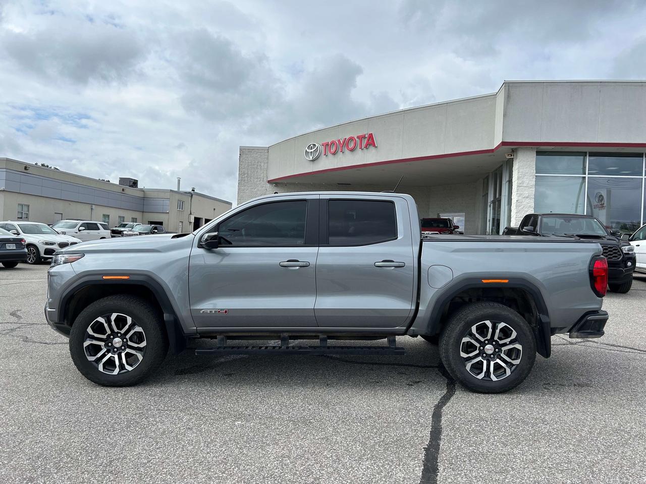 2024 GMC Canyon AT4 Photo