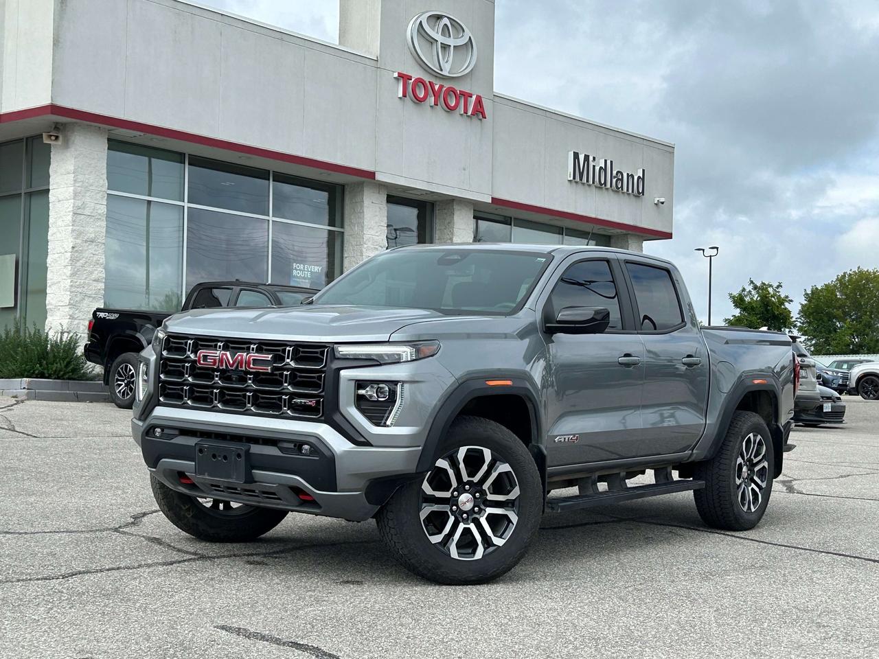 2024 GMC Canyon AT4 Photo