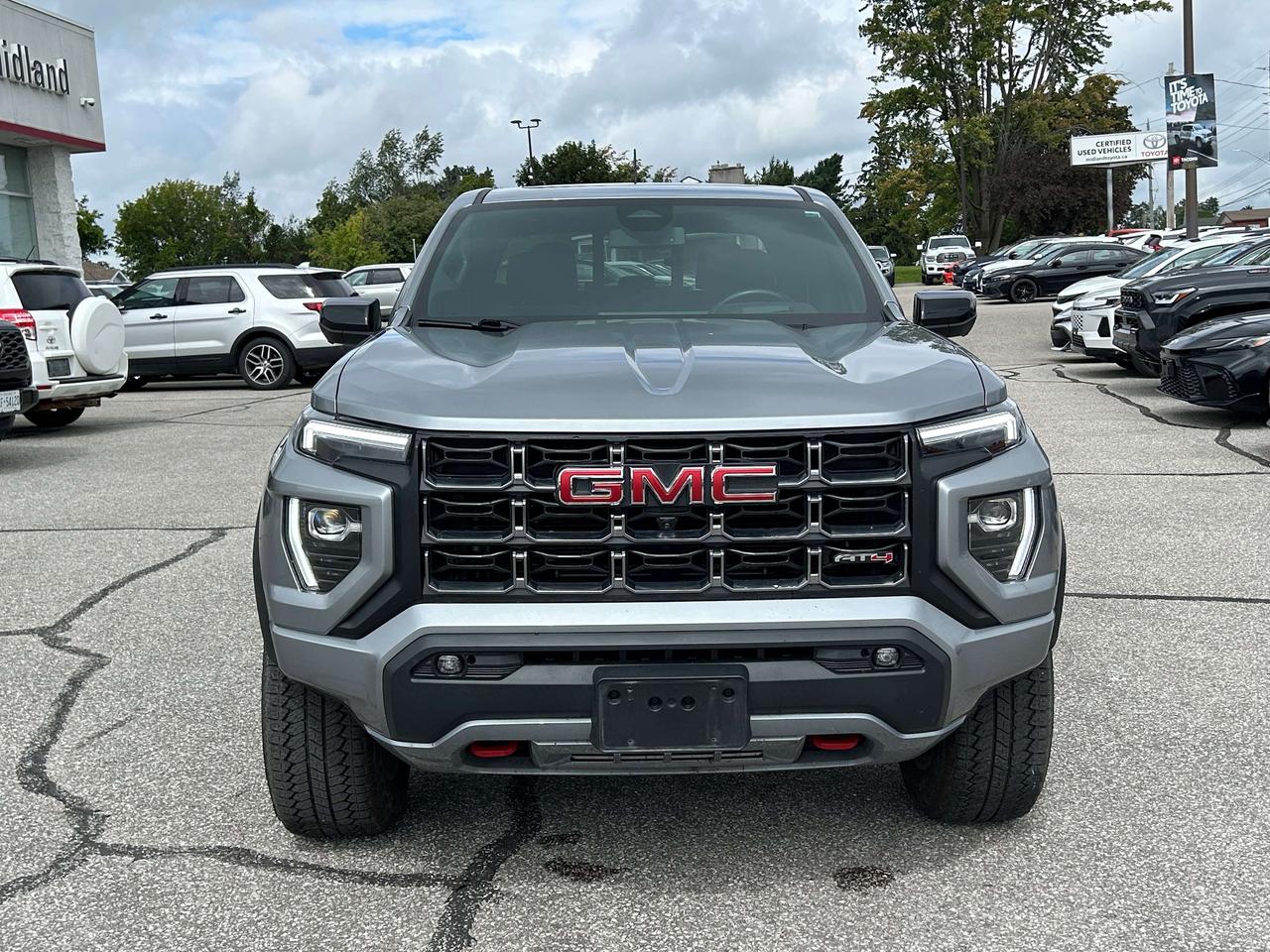 2024 GMC Canyon AT4 Photo