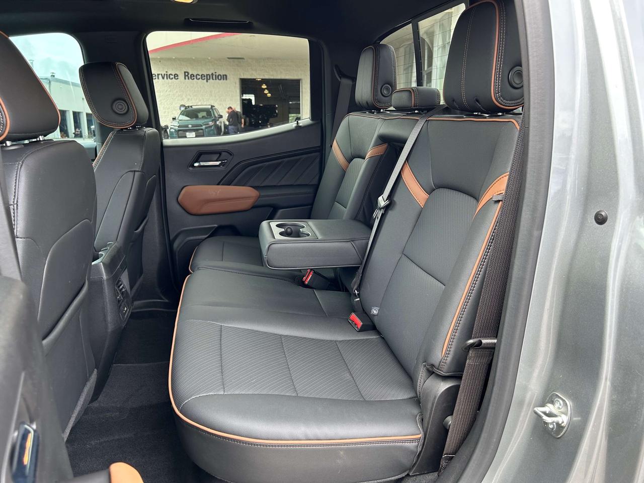 2024 GMC Canyon AT4 Photo