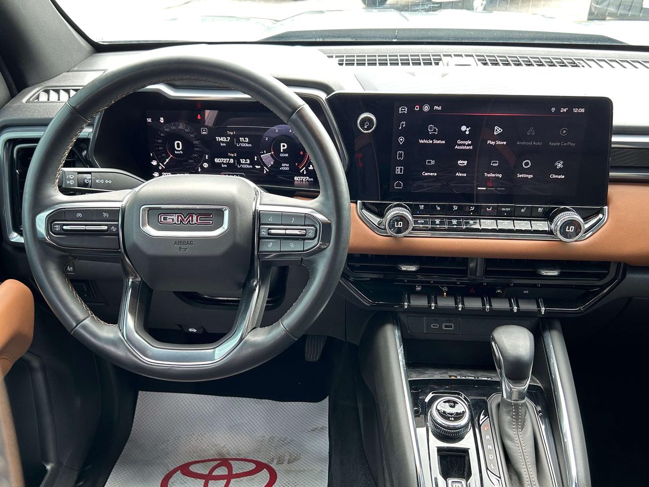 2024 GMC Canyon AT4 Photo