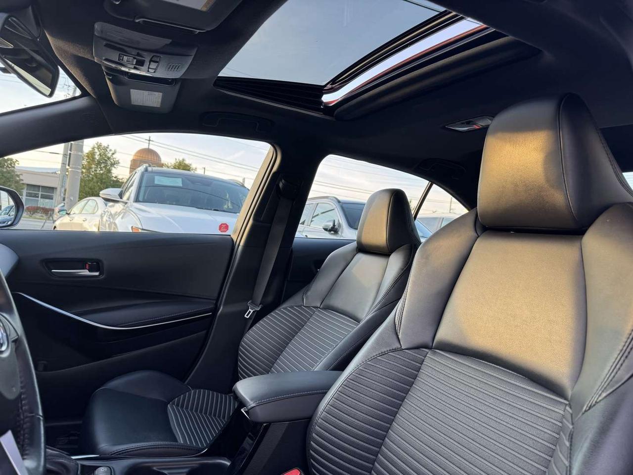 2020 Toyota Corolla XSE   Leather   Sunroof   Push Start Photo