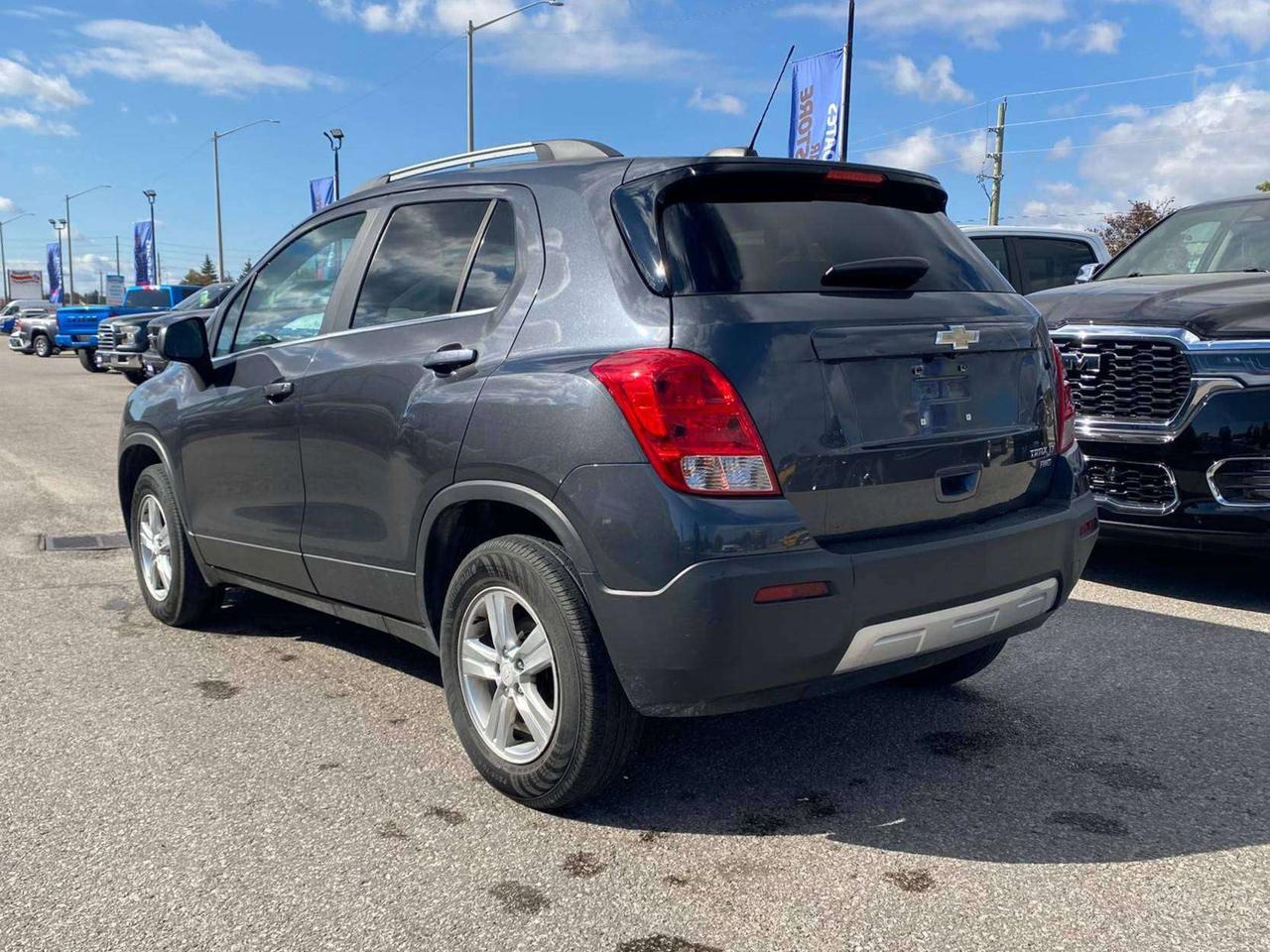 2016 Chevrolet Trax LT AWD ~Power Locks + Mirrors ~Bluetooth ~Cam ~A/C Photo5