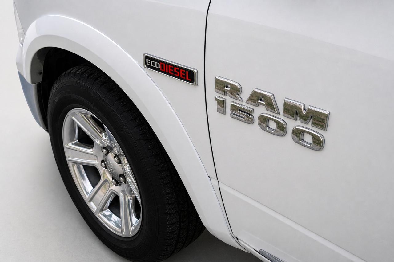 2016 RAM 1500 Laramie Limited - CREW CAB 4X4 Photo