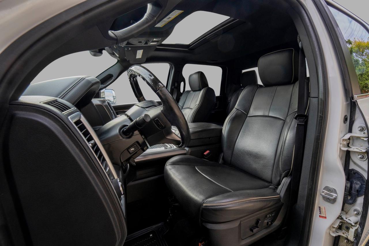 2016 RAM 1500 Laramie Limited - CREW CAB 4X4 Photo