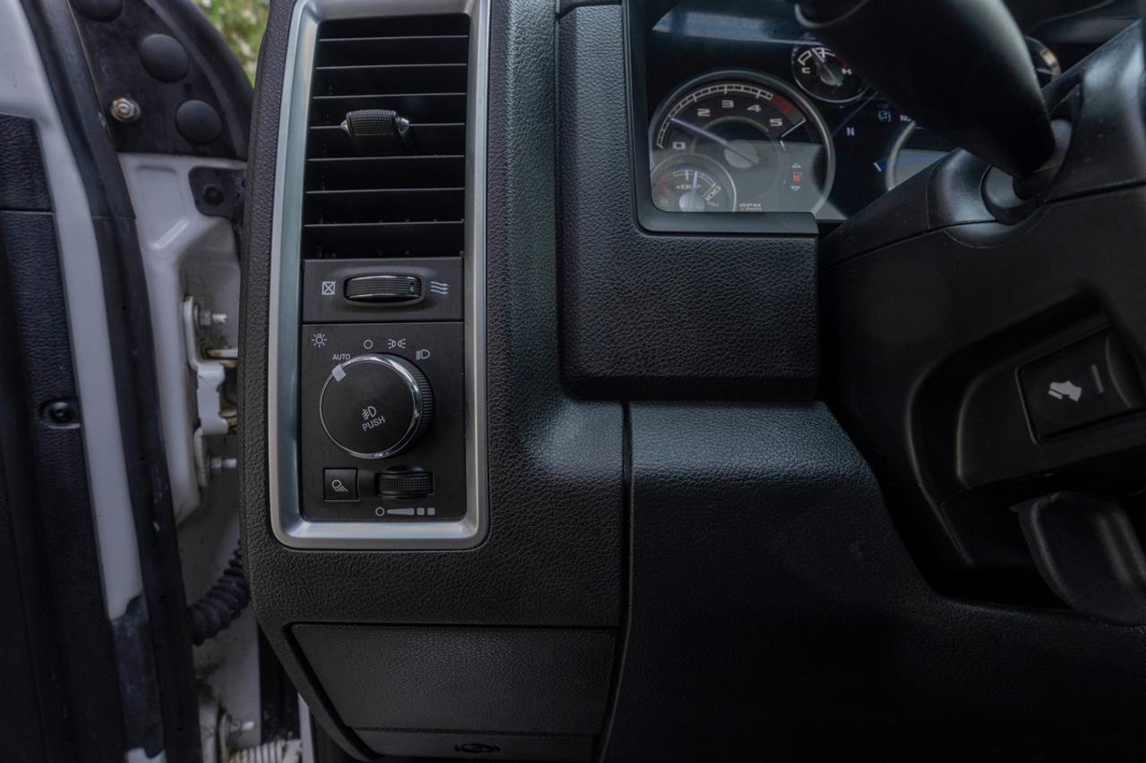 2016 RAM 1500 Laramie Limited - CREW CAB 4X4 Photo