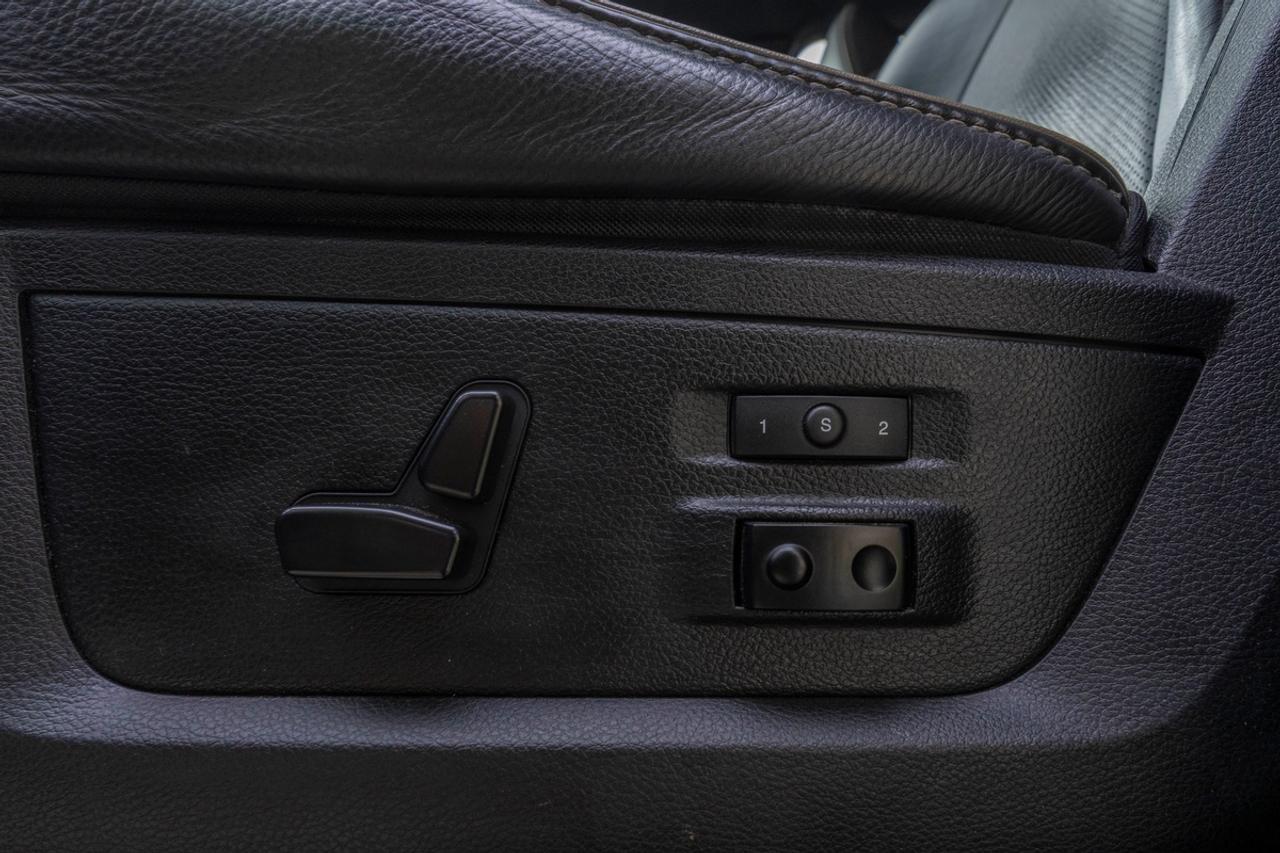 2016 RAM 1500 Laramie Limited - CREW CAB 4X4 Photo