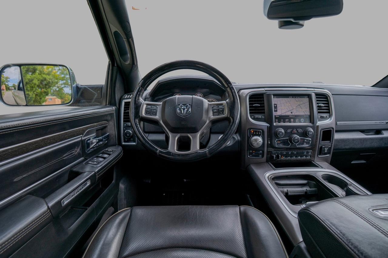 2016 RAM 1500 Laramie Limited - CREW CAB 4X4 Photo
