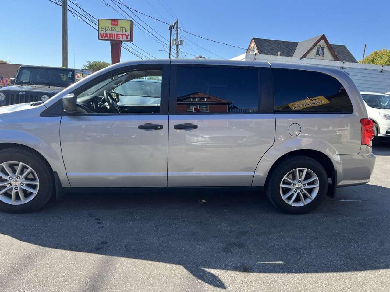 2019 Dodge Grand Caravan SE Photo3