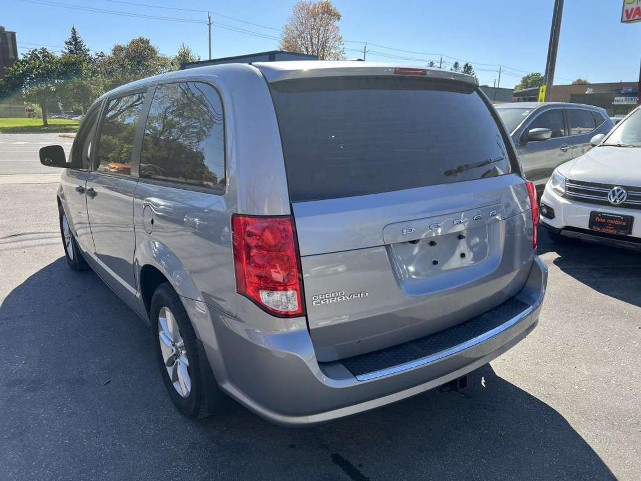 2019 Dodge Grand Caravan SE Photo