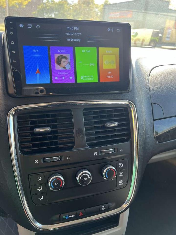 2019 Dodge Grand Caravan SE Photo