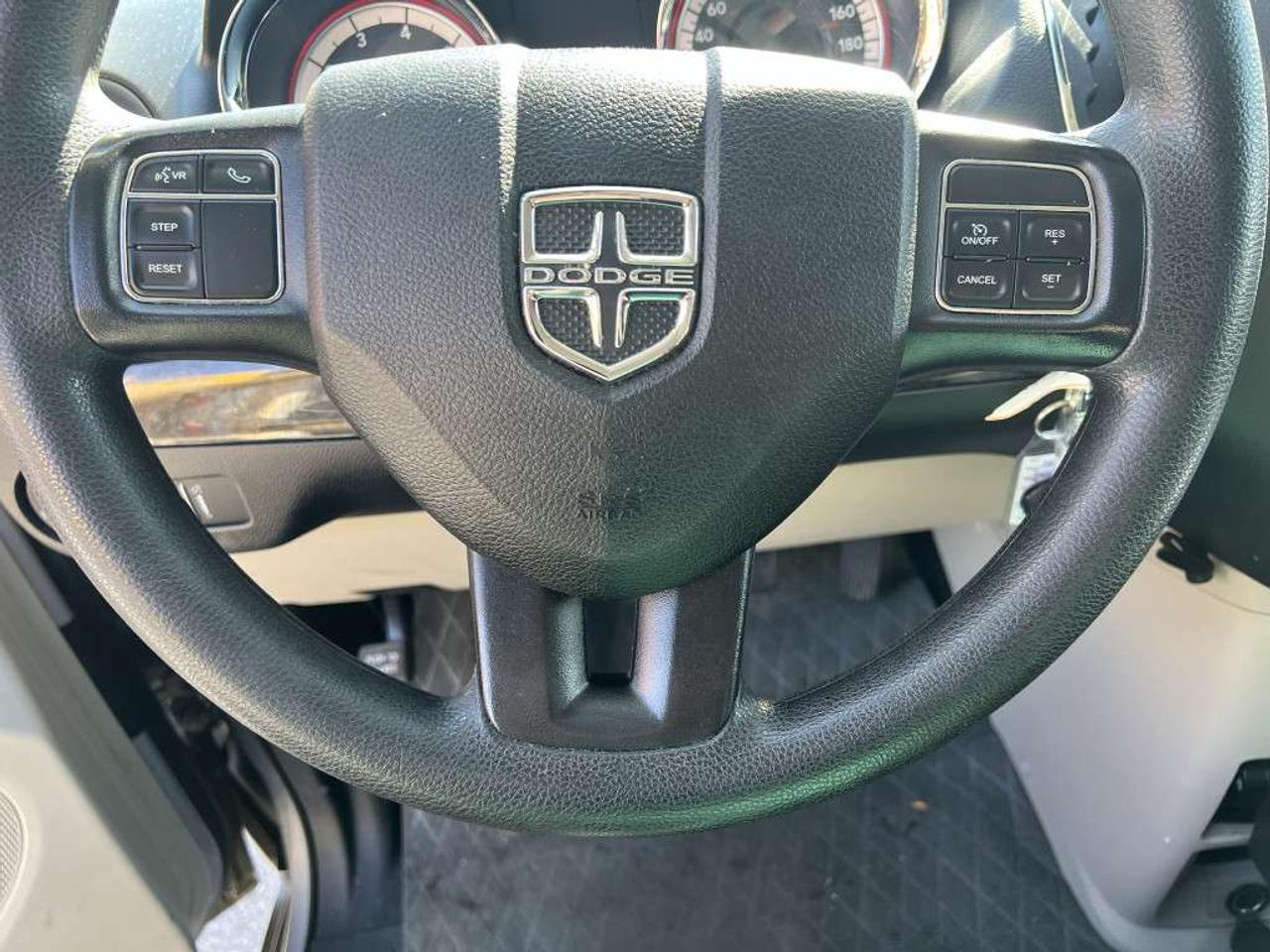 2019 Dodge Grand Caravan SE Photo