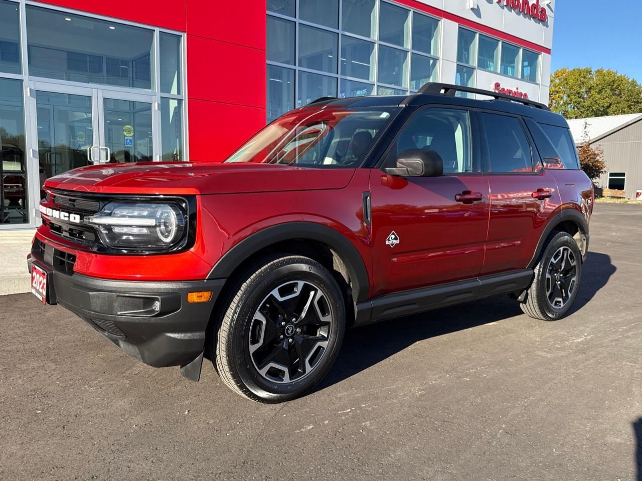 2023 Ford Bronco Sport Outer Banks 4dr 4x4 Photo0