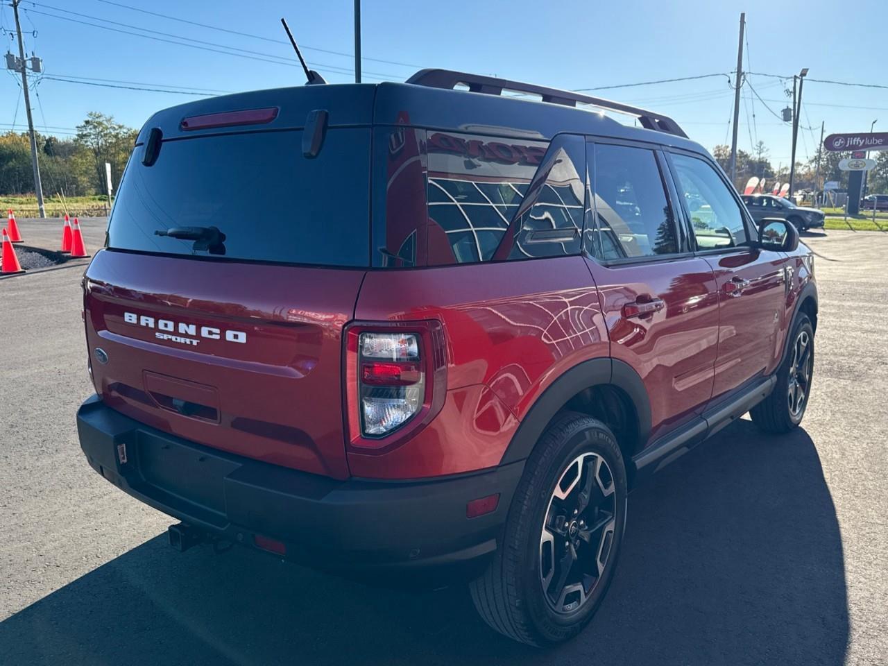 2023 Ford Bronco Sport Outer Banks 4dr 4x4 Photo