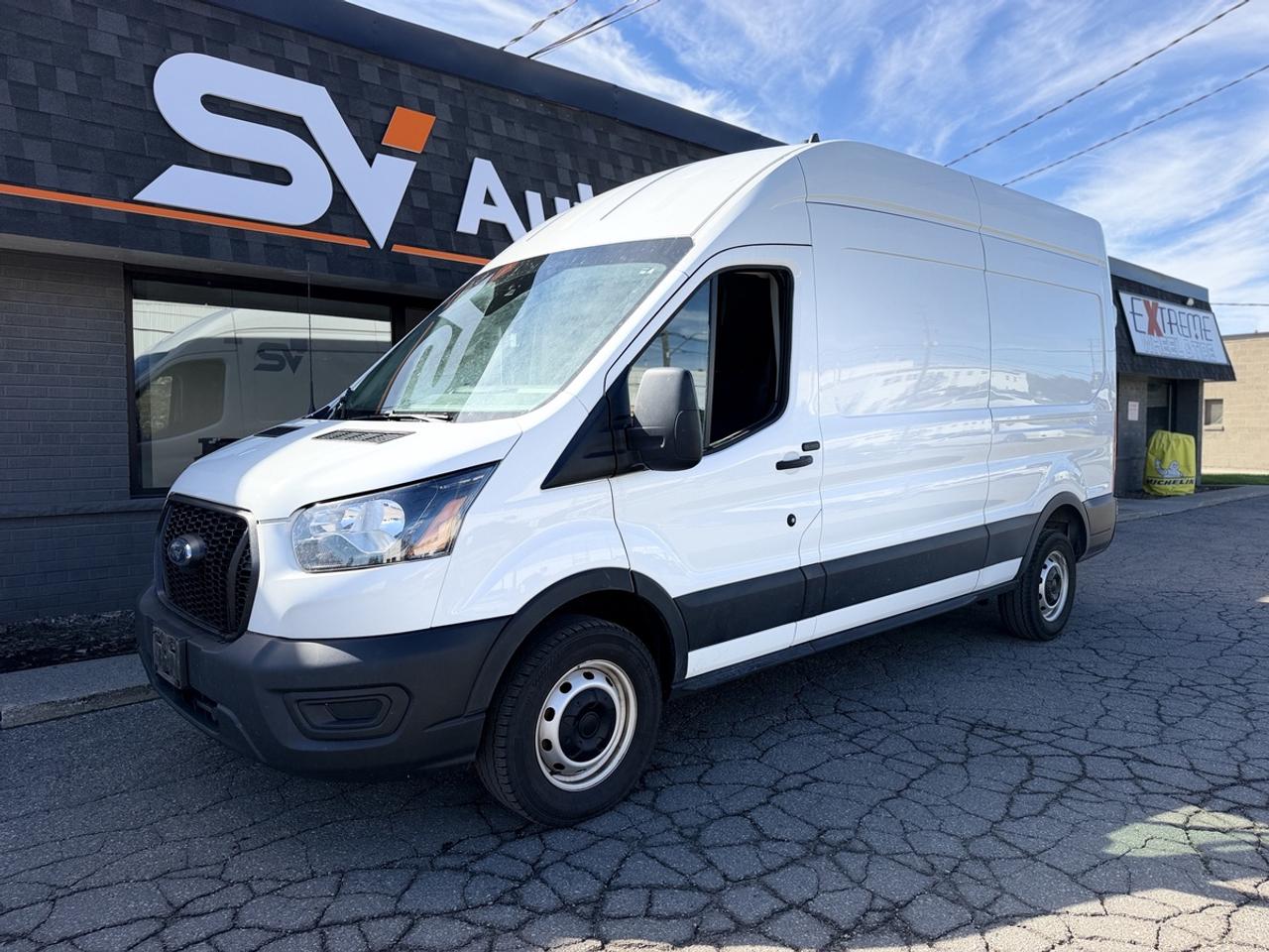 2023 Ford Transit 250  Photo0