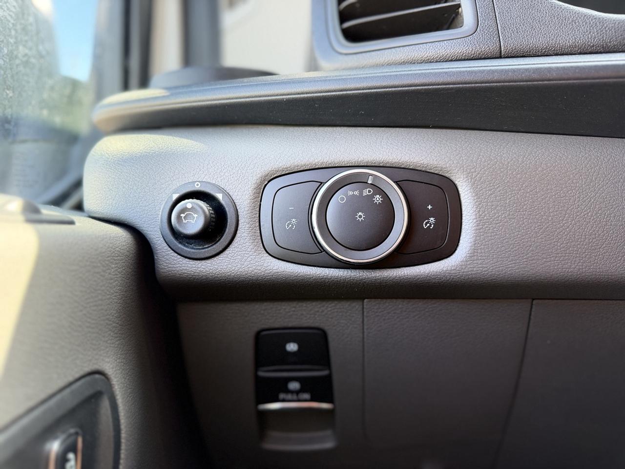 2023 Ford Transit 250  Photo
