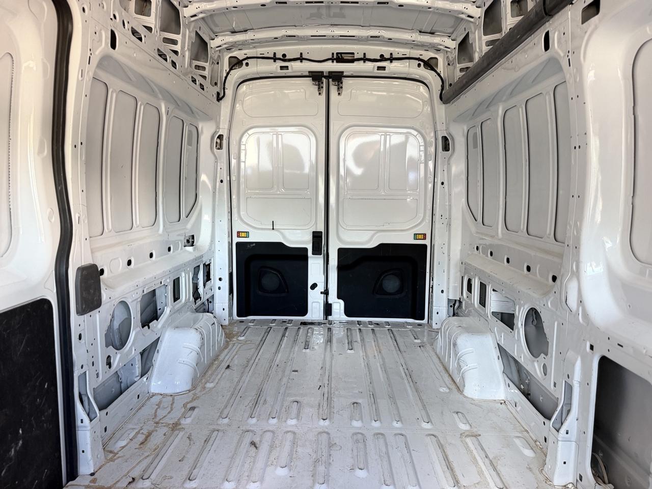 2023 Ford Transit 250  Photo