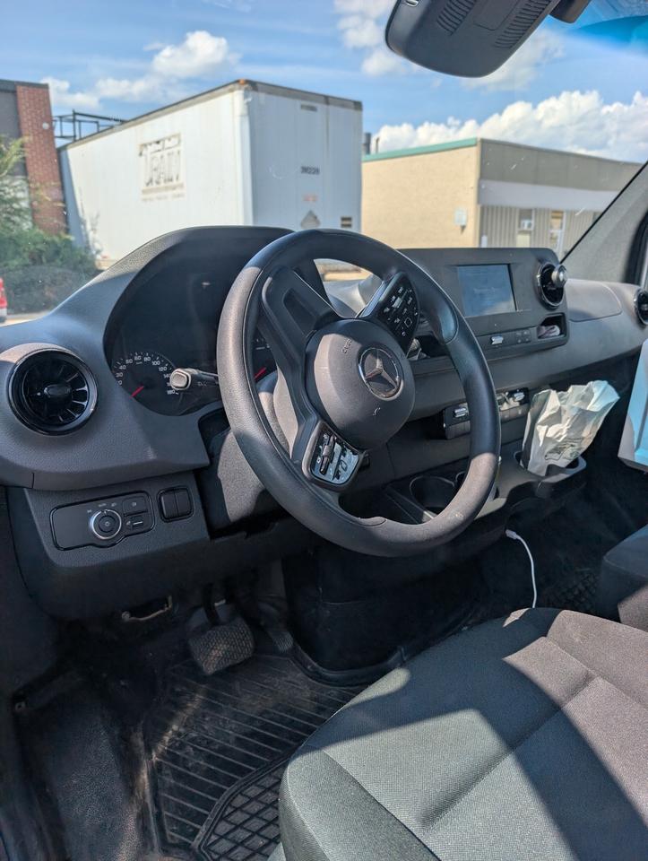 2022 Mercedes-Benz Sprinter 2500 Photo