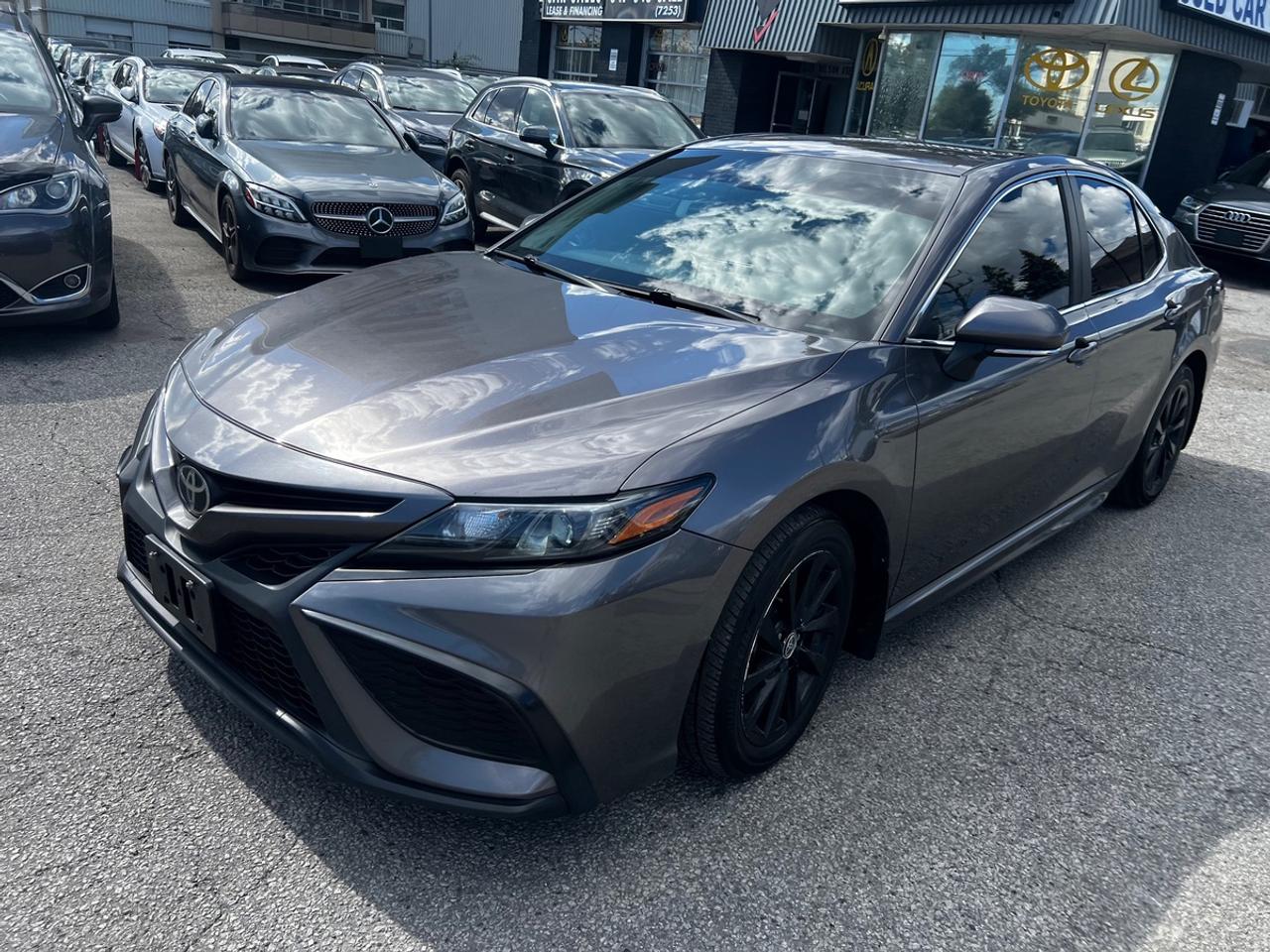 2021 Toyota Camry SE Photo
