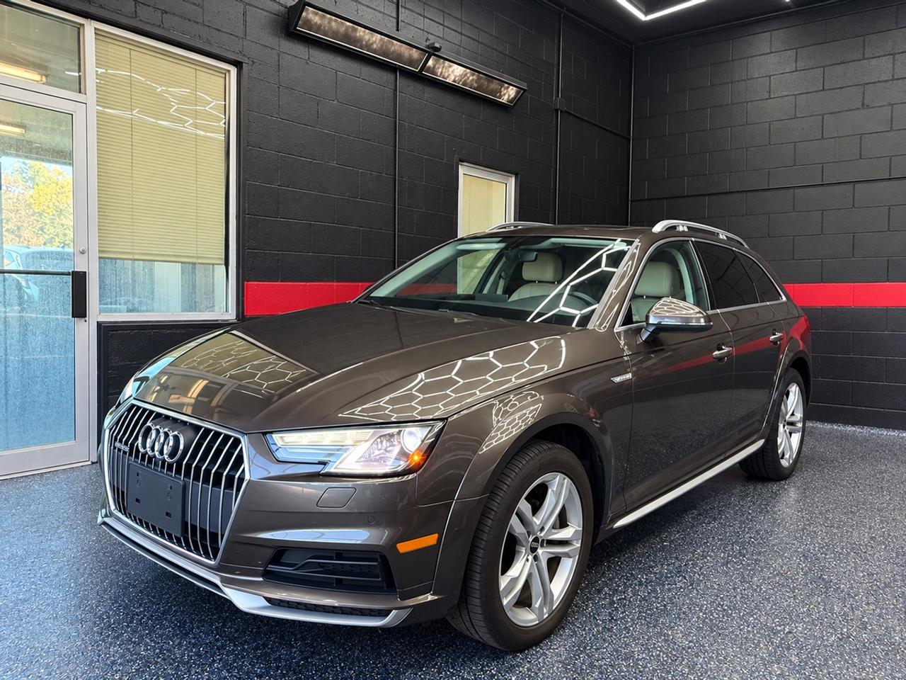 2017 Audi A4 allroad Premium Plus Photo0