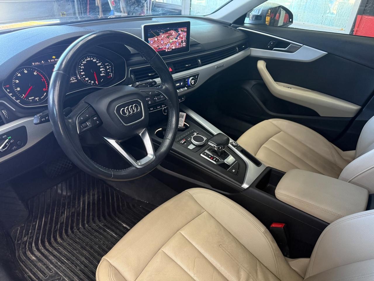 2017 Audi A4 allroad Premium Plus Photo