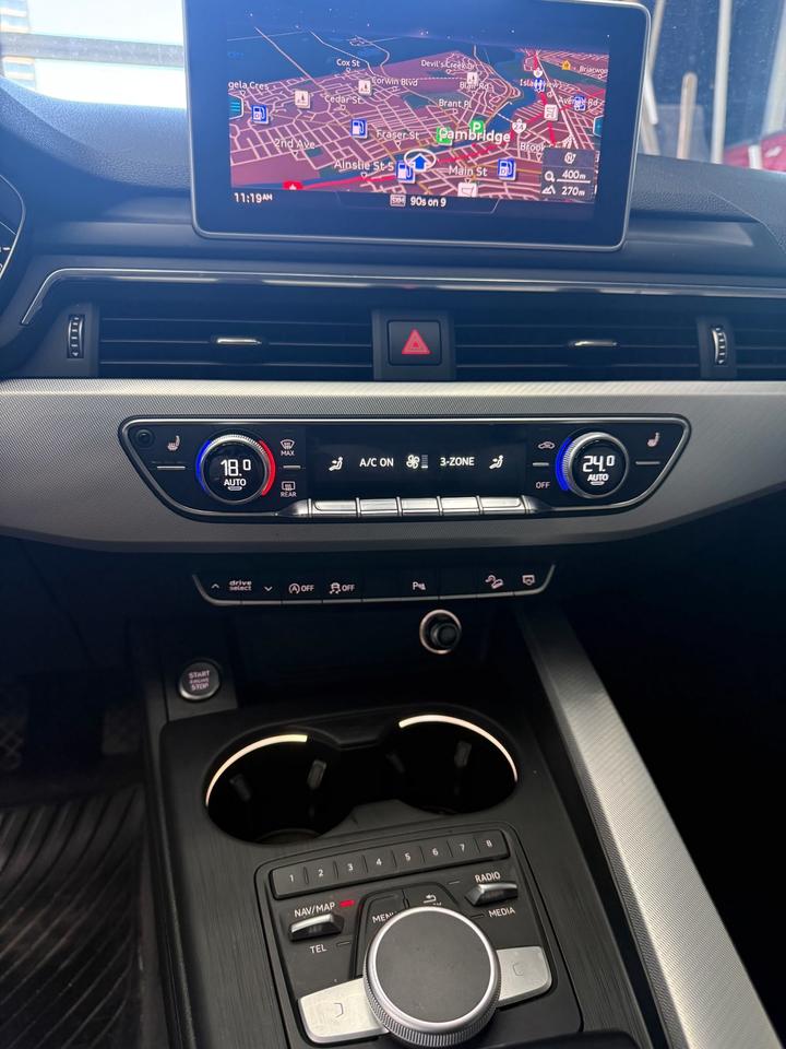 2017 Audi A4 allroad Premium Plus Photo