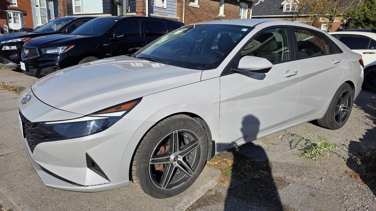 2023 Hyundai Elantra Preferred Photo