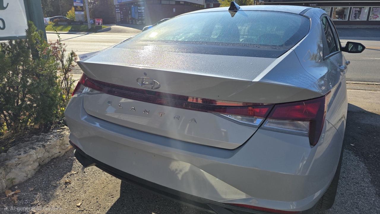 2023 Hyundai Elantra Preferred Photo
