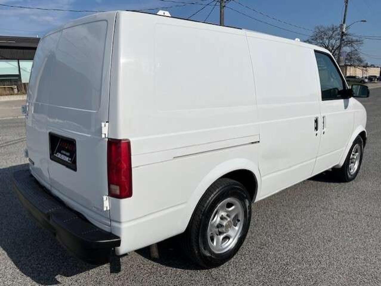 2004 Chevrolet Astro DIVIDER-SHELVES-CERTIFIED-7 TO CHOOSE FROM!! Photo