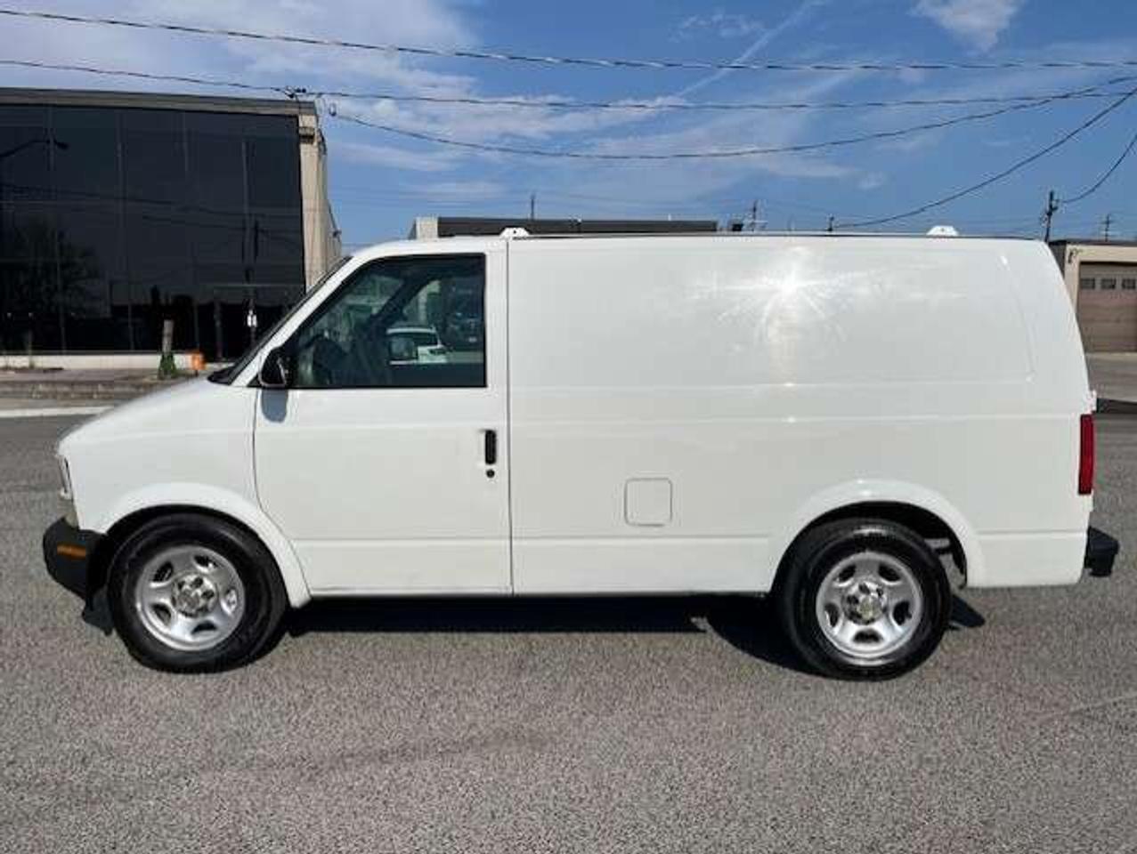 2004 Chevrolet Astro DIVIDER-SHELVES-CERTIFIED-7 TO CHOOSE FROM!! Photo