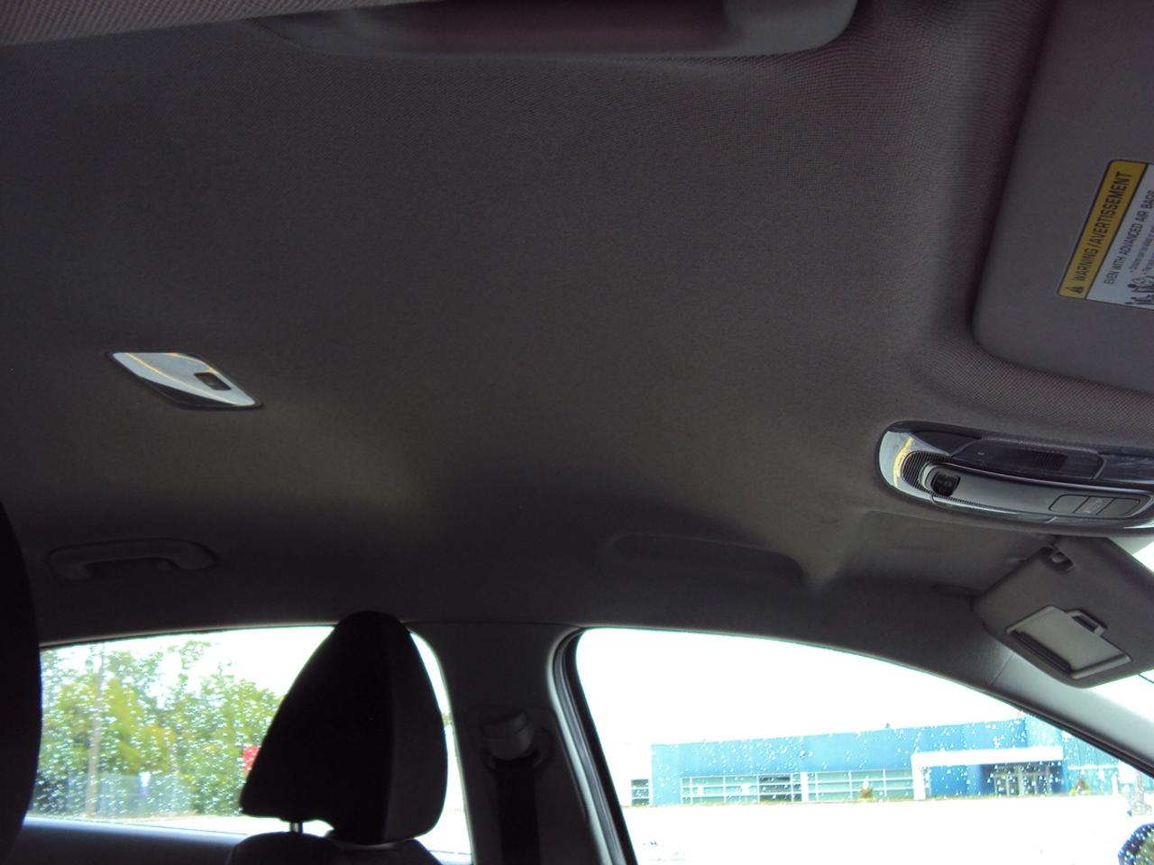 2022 Hyundai Elantra Essential Photo