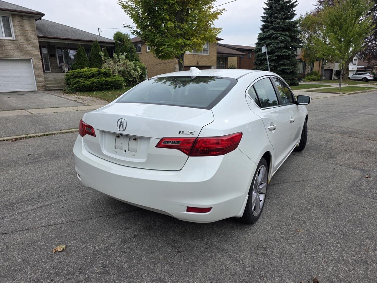2013 Acura ILX Technology Photo