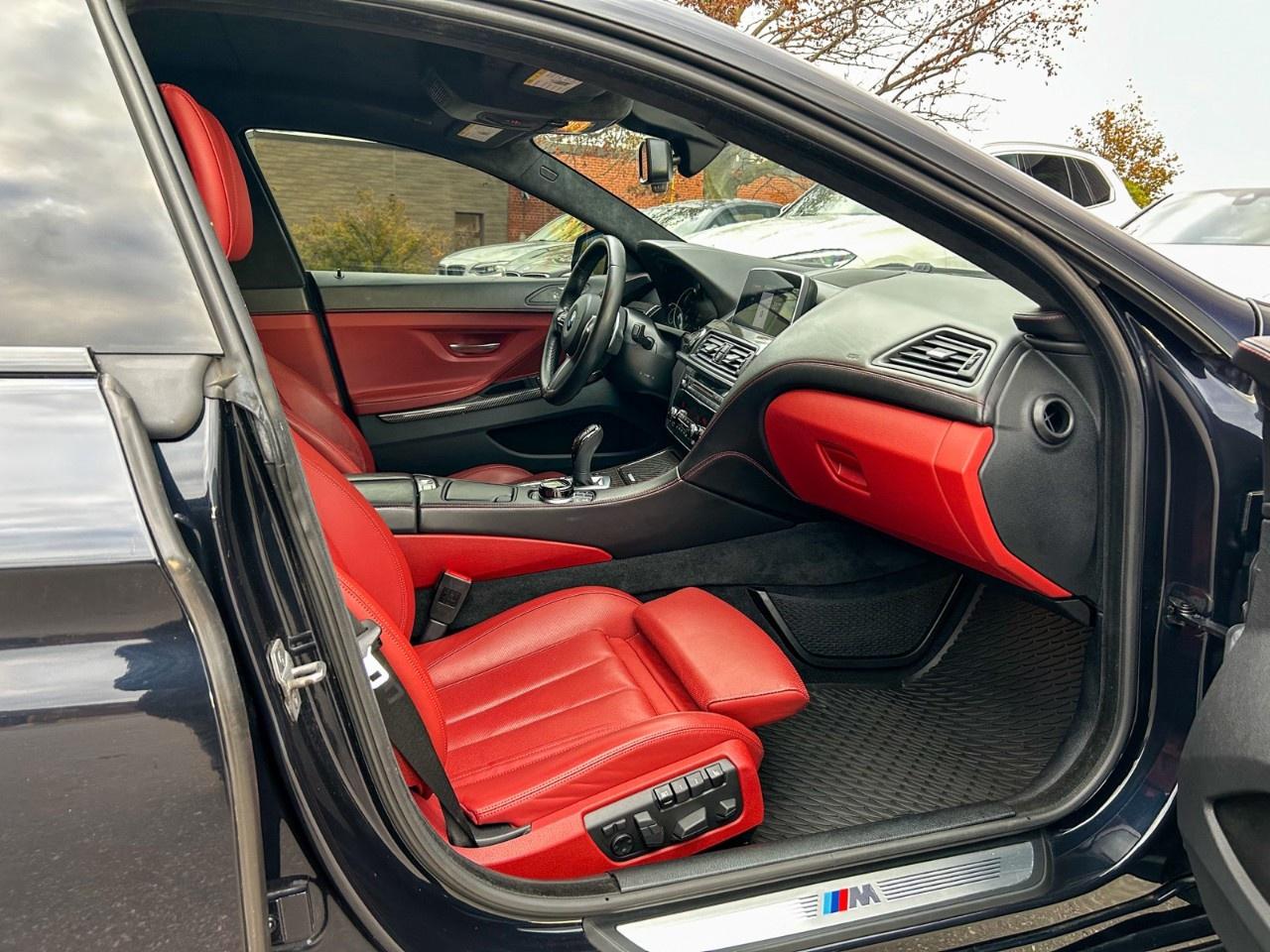 2019 BMW 6 Series 640i xDrive GT / Carbon Trim / Full Options Photo