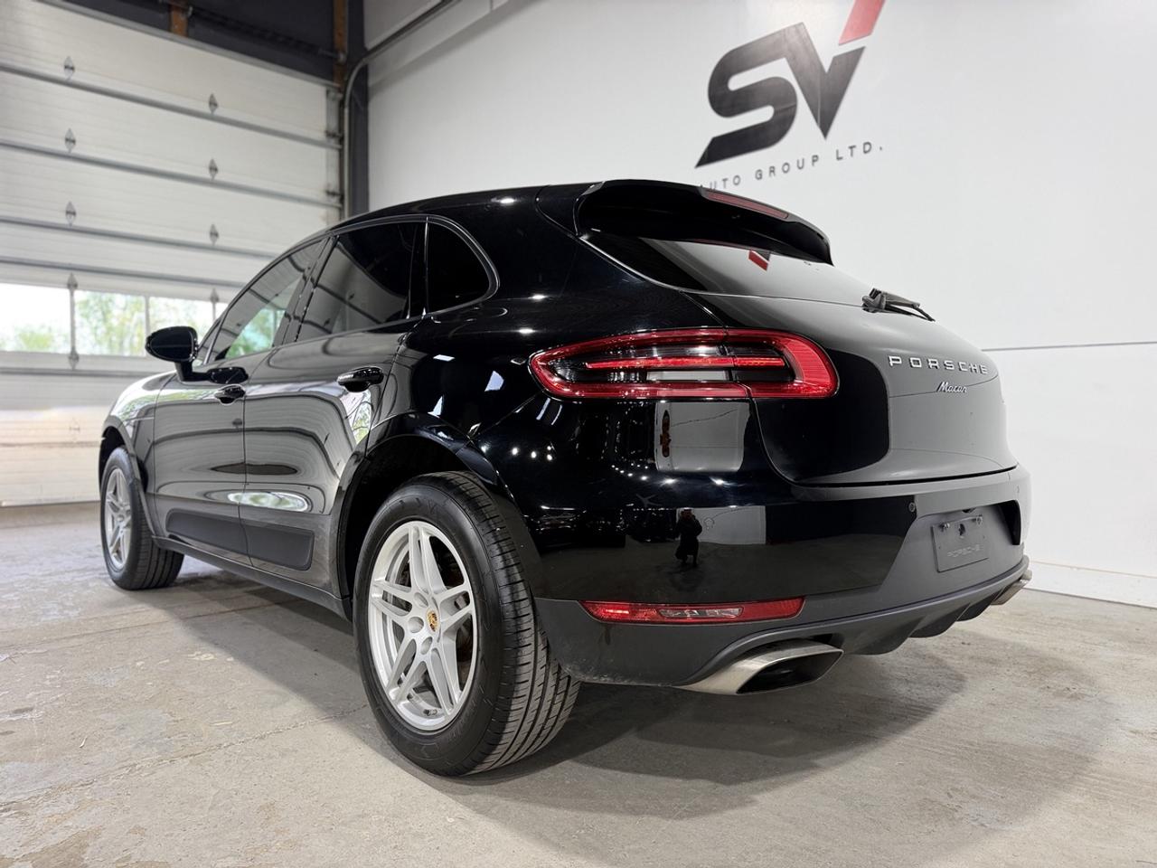 2018 Porsche Macan  Photo