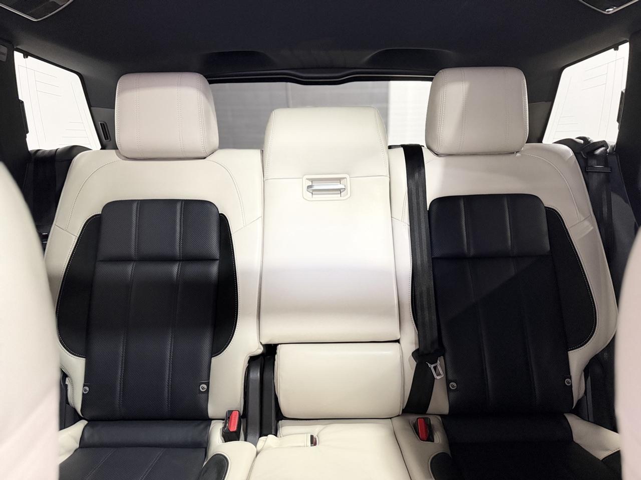2020 Land Rover Range Rover Sport HST Photo