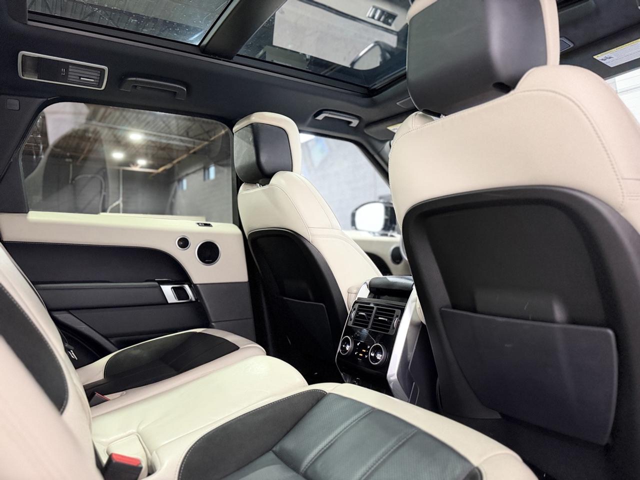 2020 Land Rover Range Rover Sport HST Photo