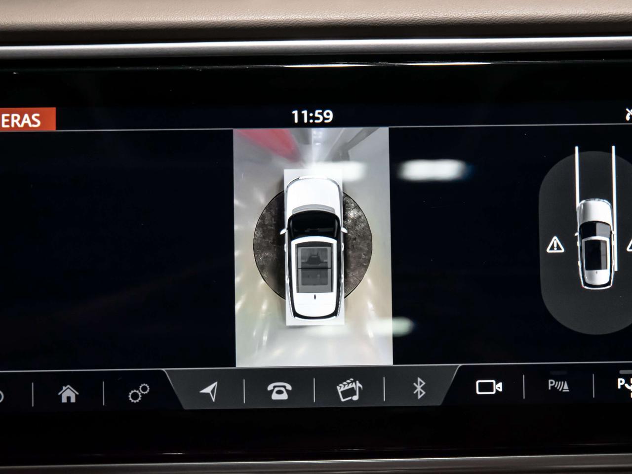 2019 Land Rover Range Rover V8 SUPERCHARGED SWB REAR DVD HEADS UP NAVI Photo
