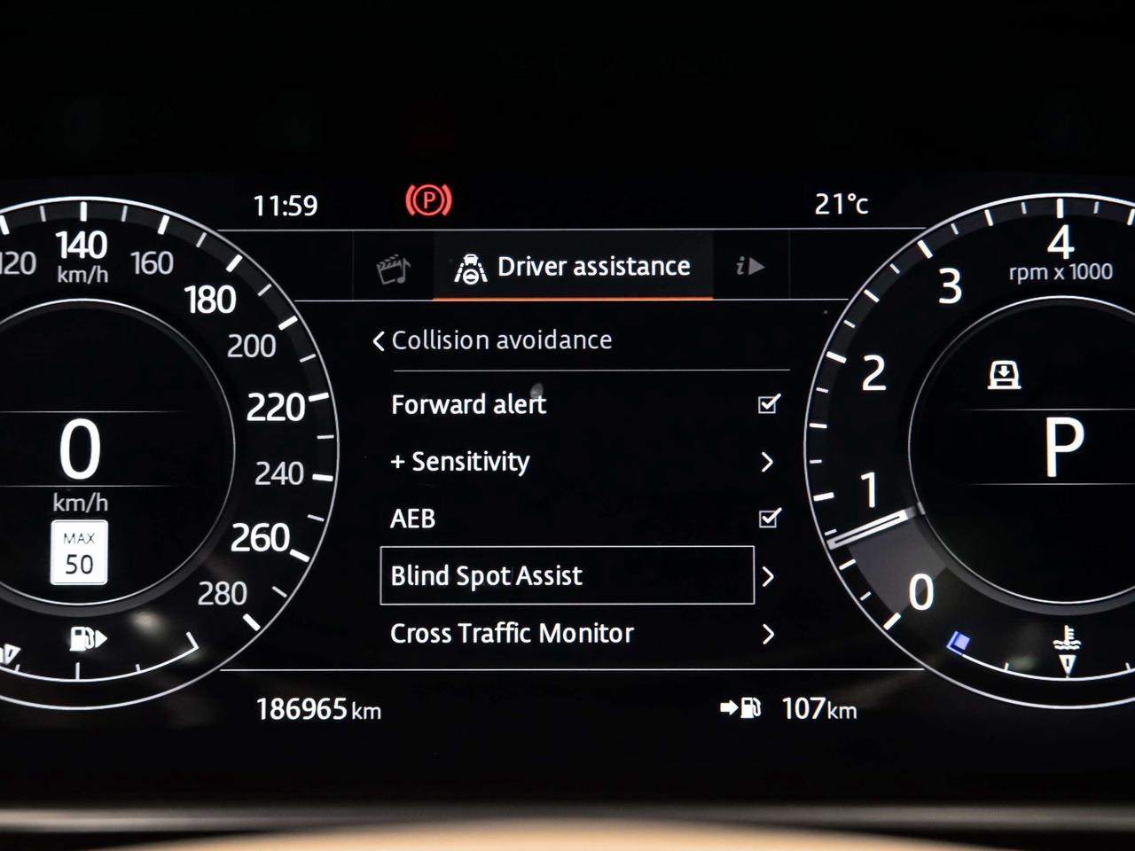 2019 Land Rover Range Rover V8 SUPERCHARGED SWB REAR DVD HEADS UP NAVI Photo