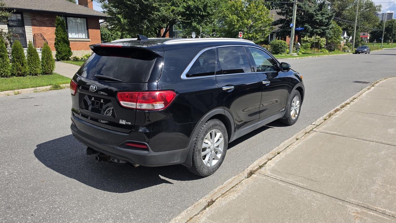 2017 Kia Sorento LX Photo