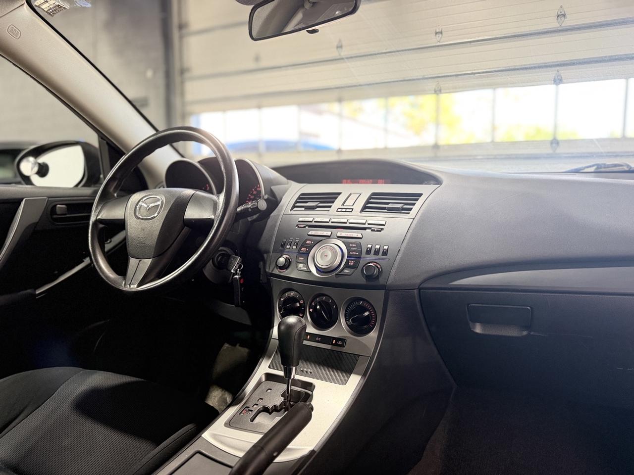 2010 Mazda MAZDA3 Sport Photo