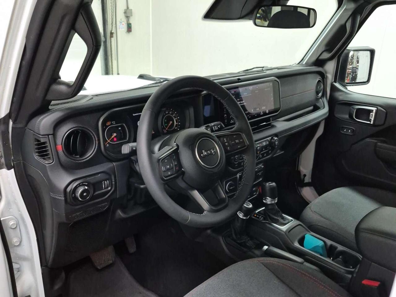 2026 Jeep Wrangler Rubicon   HEATED SEATING   BLIND-SPOT MONITORING   ADAPTIVE CRUISE   REMOTE START Photo2
