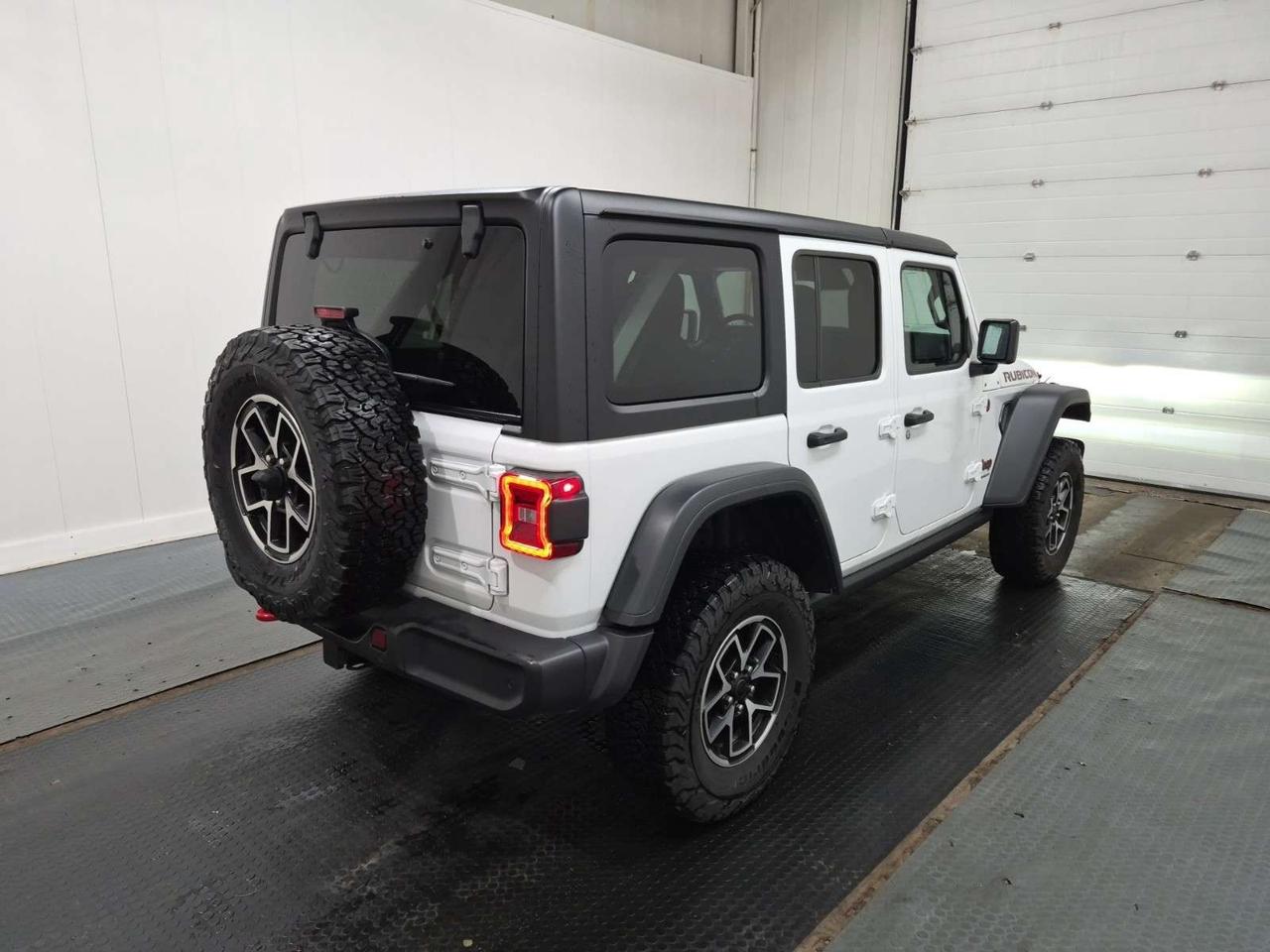 2026 Jeep Wrangler Rubicon   HEATED SEATING   BLIND-SPOT MONITORING   ADAPTIVE CRUISE   REMOTE START Photo