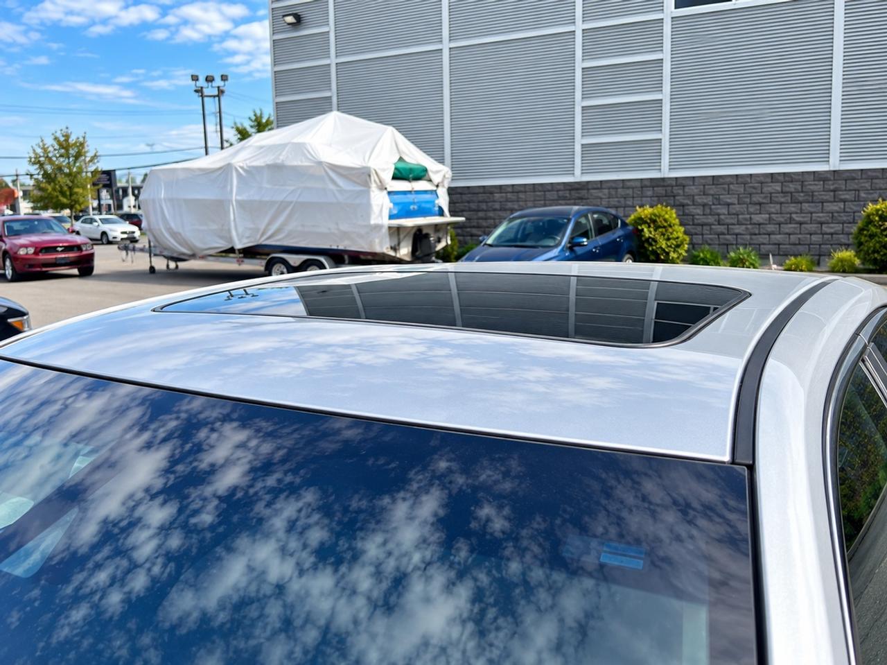2016 Toyota Camry XLE Photo