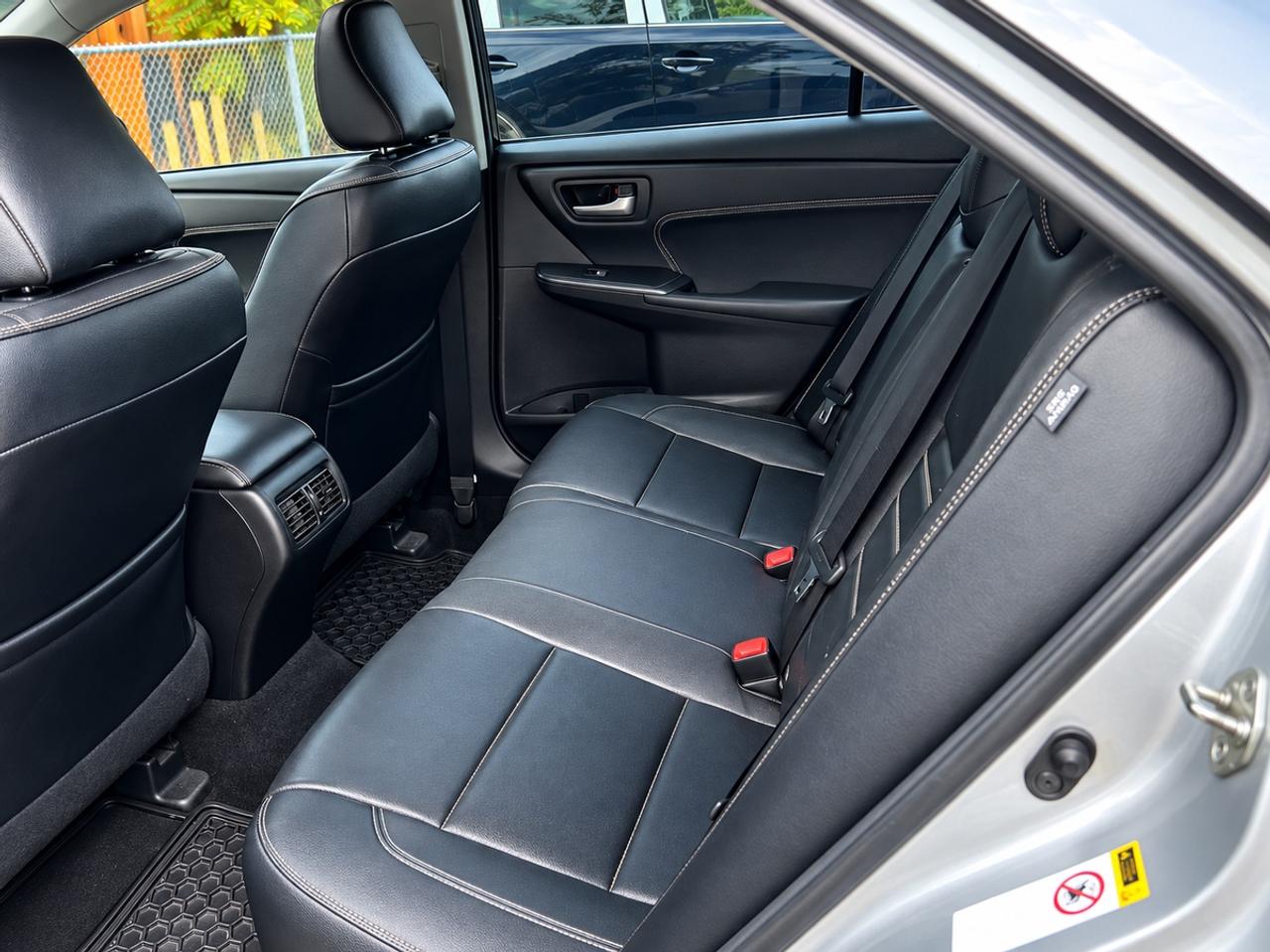 2016 Toyota Camry XLE Photo