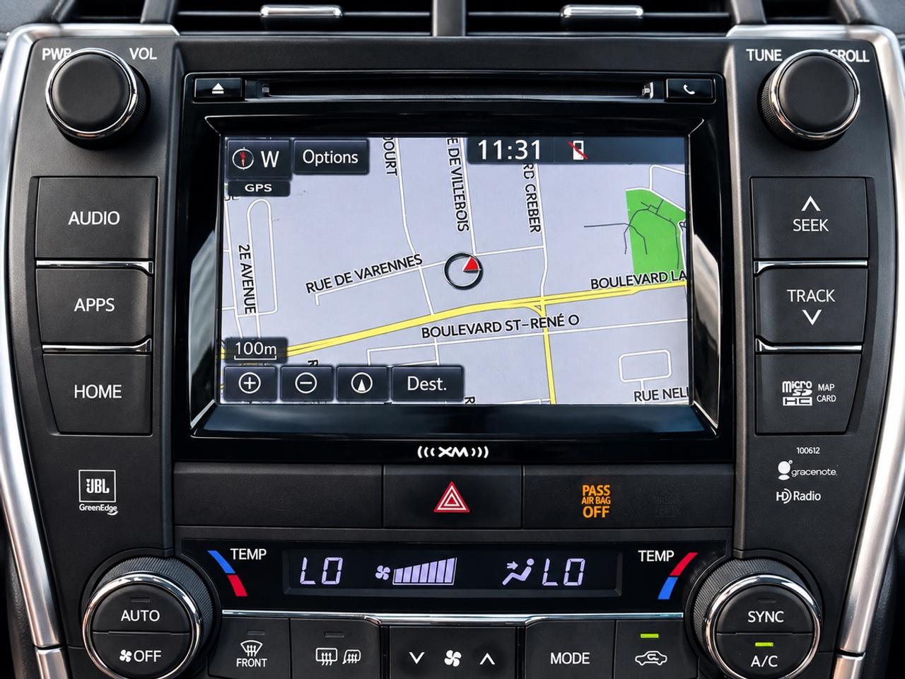 2016 Toyota Camry XLE Photo