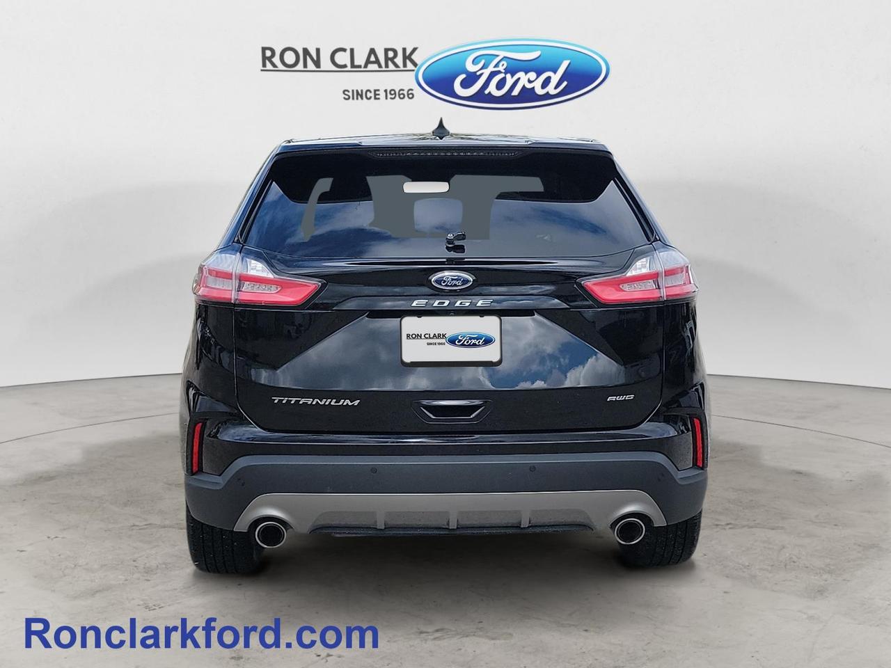 2021 Ford Edge TITANIUM 4DR ALL-WHEEL DRIVE Photo