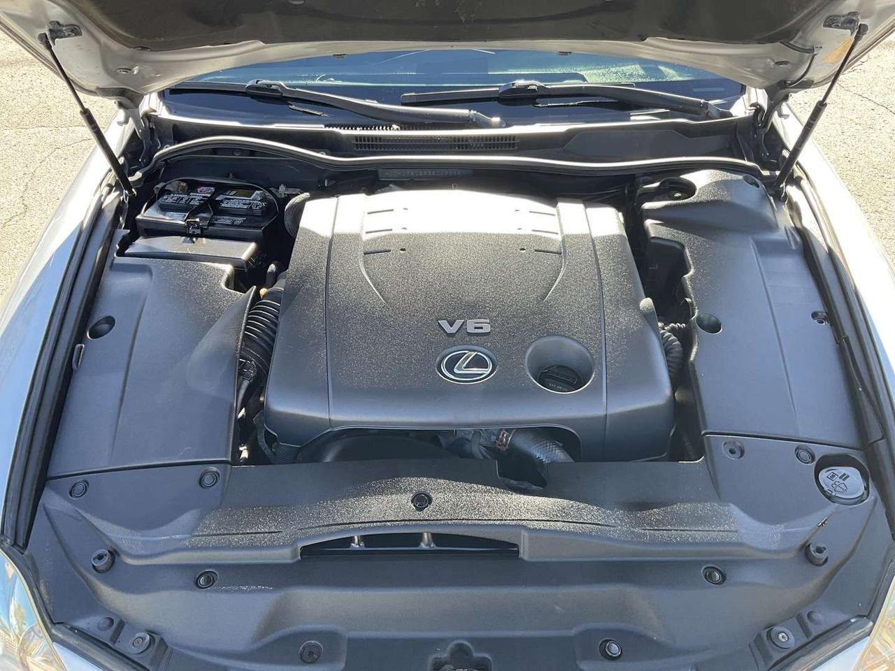2011 Lexus IS IS 250 AWD - LEATHER! NAV! BACK-UP CAM! SUNROOF! Photo